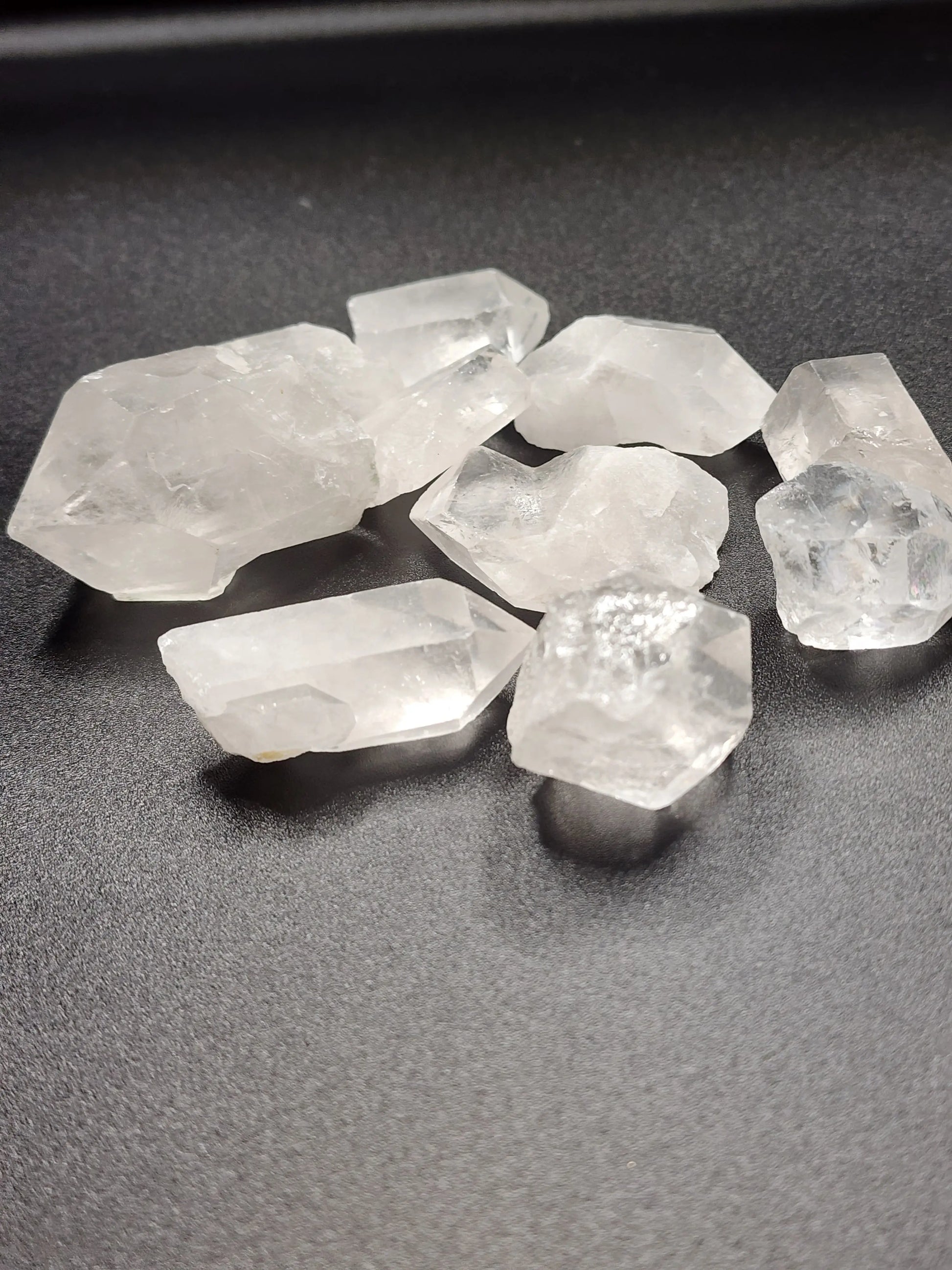 Clear Quartz Roughly Cut - Healing/Positivity 7chakrasrus