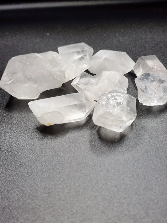 Clear Quartz Roughly Cut - Healing/Positivity 7chakrasrus