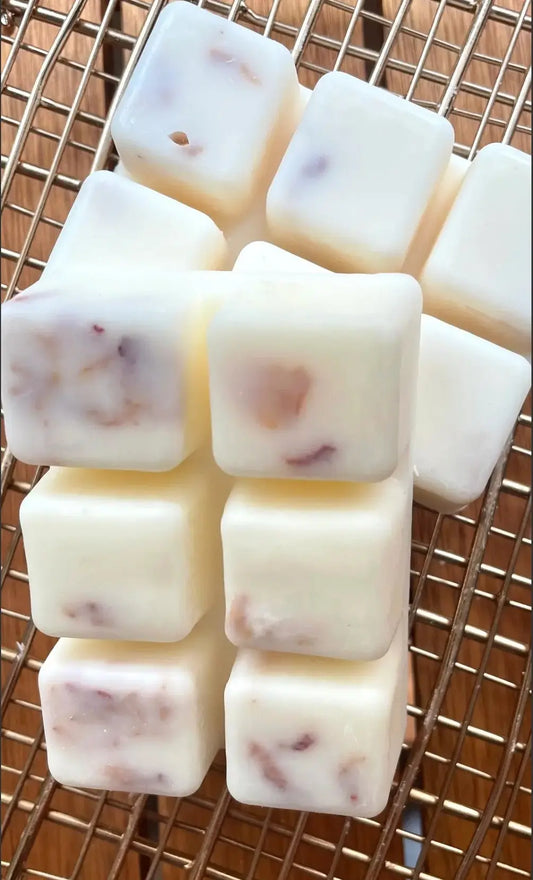 Organic Vanilla Rose Soy Wax Melt Herbal Scent Candles & Co.